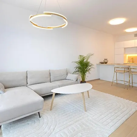 Skau Sky Park Ivory By Zaha Hadid 11 Floor 4 Tower Free Parking * Μπρατισλάβα