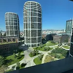 Skau Sky Park Ivory By Zaha Hadid 11 Floor 4 Tower Free Parking * ブラチスラヴァ